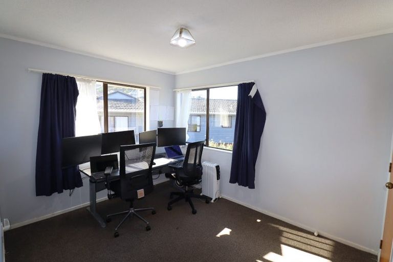 Photo of property in 6 Flinders Place, Johnsonville, Wellington, 6037
