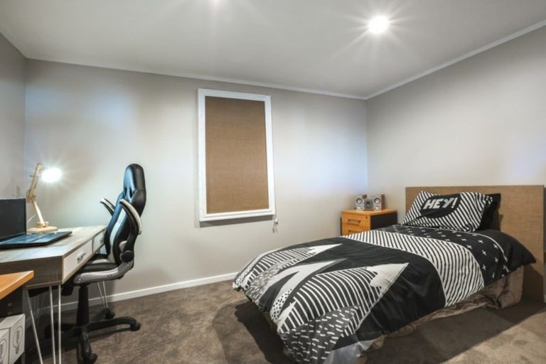 Photo of property in 445 Warspite Avenue, Ascot Park, Porirua, 5024