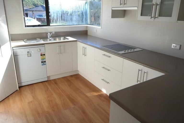 Photo of property in 26 Admiralty Place, Waikawa, Picton, 7220