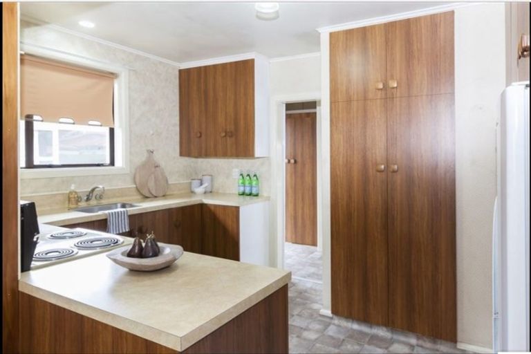 Photo of property in 6 Lochee Road, Upper Riccarton, Christchurch, 8041