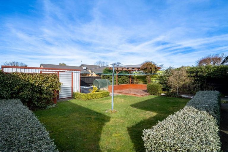 Photo of property in 3 Cam Place, Harewood, Christchurch, 8051