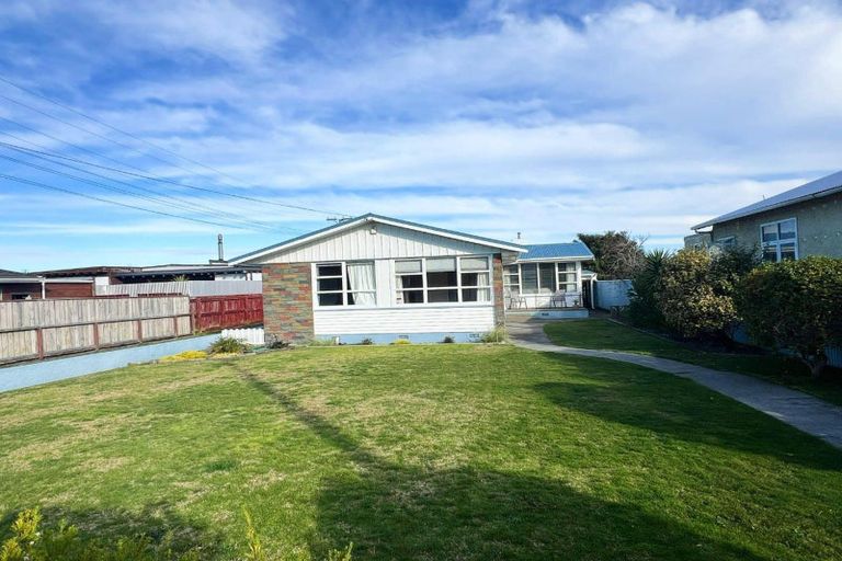 Photo of property in 81 Gonville Avenue, Gonville, Whanganui, 4501