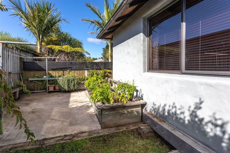 Photo of property in 13 Tudor Grove, Whitianga, 3510