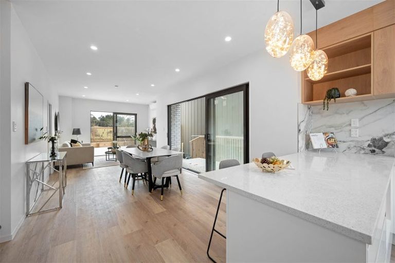 Photo of property in 73 Biokovo Street, Massey, Auckland, 0614