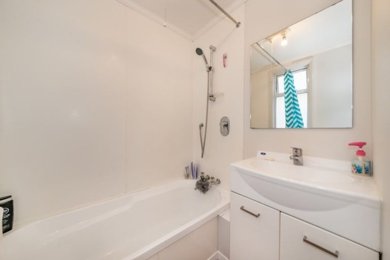 Photo of property in 25 Beth Street, Trentham, Upper Hutt, 5018