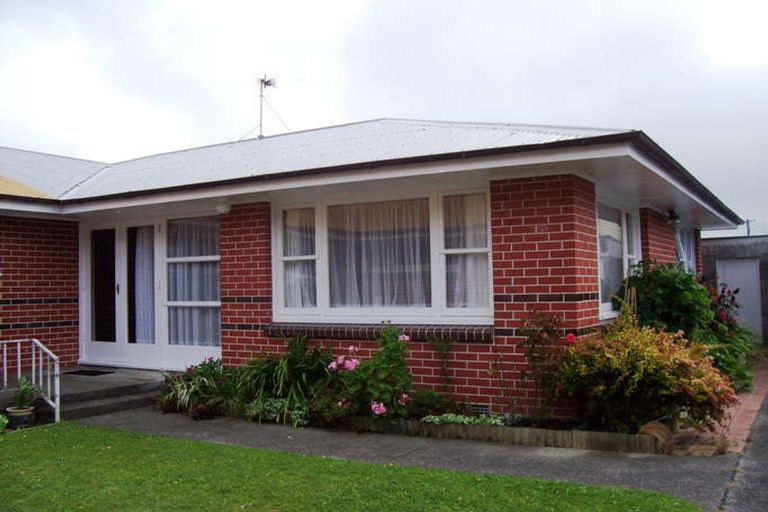 Photo of property in 501b Riverside Drive, Fairfield, Lower Hutt, 5011