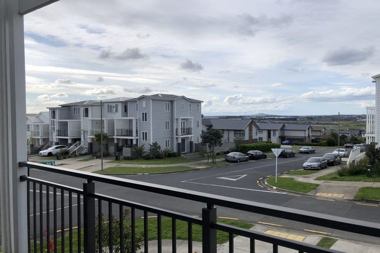 Photo of property in 22 Joseph Street, Flat Bush, Auckland, 2019