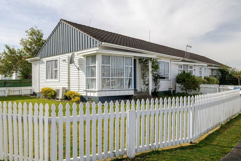 Photo of property in 2 Virginia Crescent, Feilding, 4702