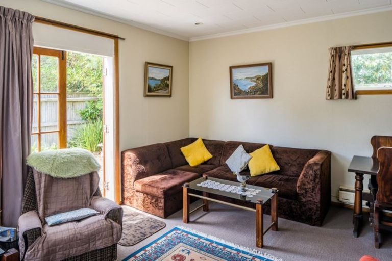 Photo of property in 4a Nikau Street, Eastbourne, Lower Hutt, 5013