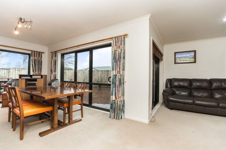 Photo of property in 19 Saxon Woods Drive, Rototuna North, Hamilton, 3210