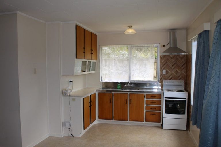 Photo of property in 3/58 View Road, Henderson, Auckland, 0612