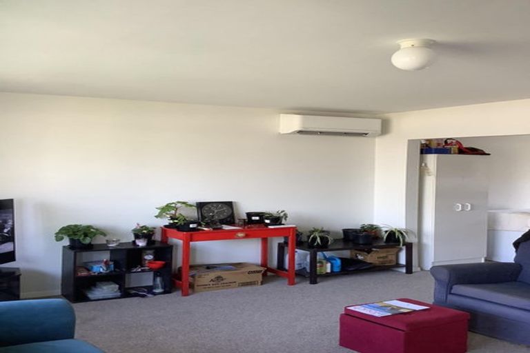 Photo of property in 2/451 Hereford Street, Linwood, Christchurch, 8011