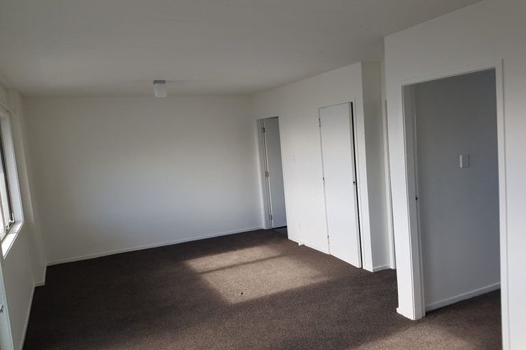 Photo of property in 33 Seddon Road, Frankton, Hamilton, 3204