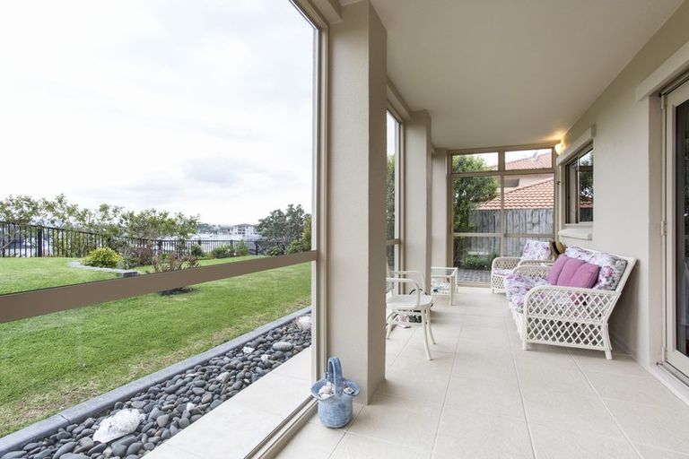 Photo of property in 6/126 Whangaparaoa Road, Red Beach, 0932