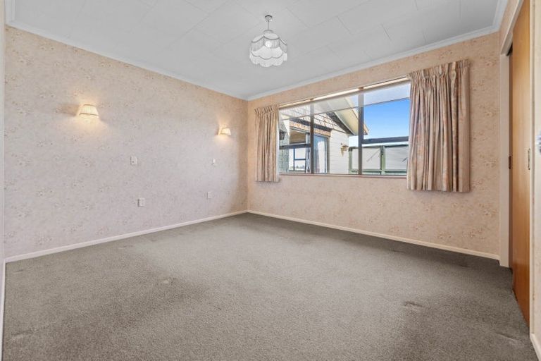 Photo of property in 22 Golders Place, Richmond Heights, Taupo, 3330
