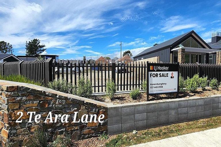 Photo of property in 2 Te Ara Lane, Hokowhitu, Palmerston North, 4410