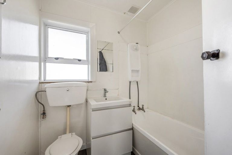 Photo of property in 64 Gordon Road, Western Heights, Rotorua, 3015