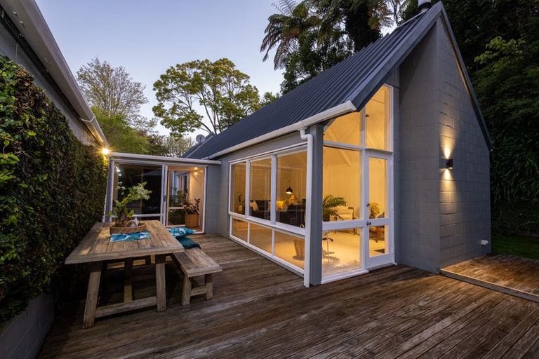 Photo of property in 10 Doralto Road, Frankleigh Park, New Plymouth, 4310