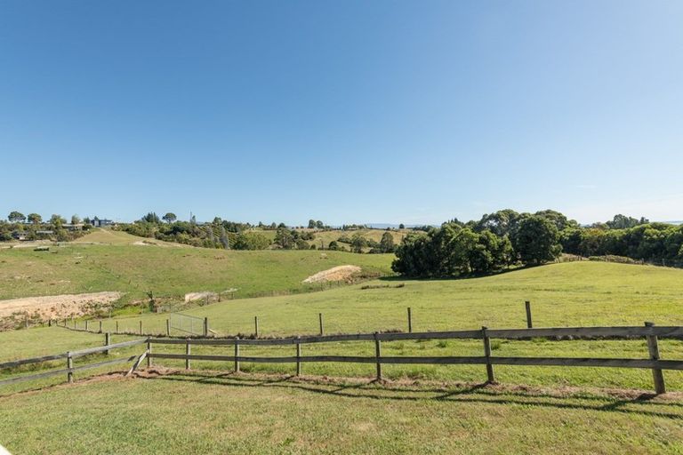 Photo of property in 76 Stagecoach Road, Upper Moutere, 7173