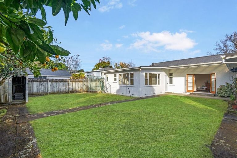 Photo of property in 5 Sydney Street, Palmerston North, 4414