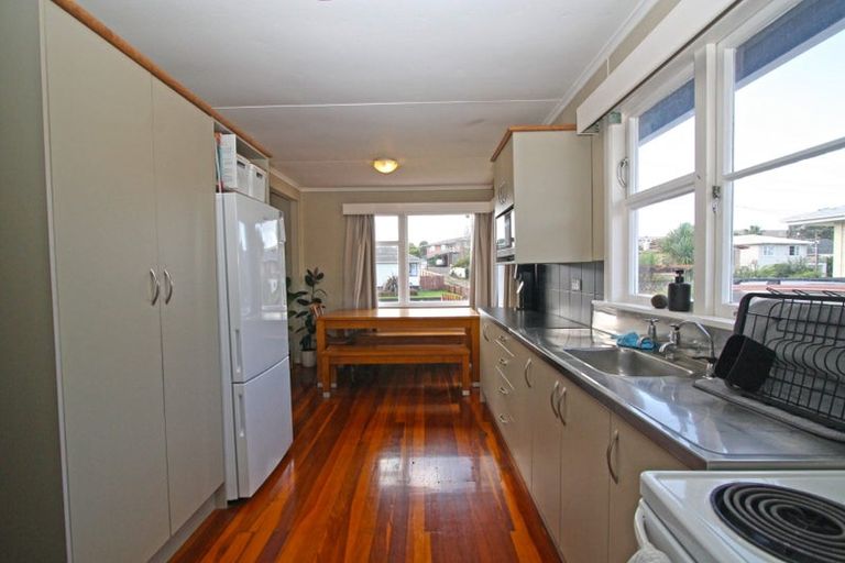 Photo of property in 10 Trafalgar Street, Westown, New Plymouth, 4310