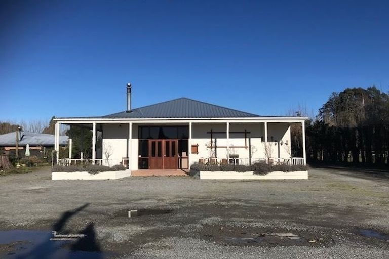 Photo of property in 355 Buchanans Road, Yaldhurst, Christchurch, 7676