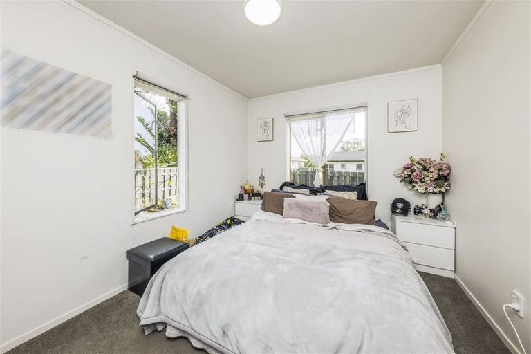 Photo of property in 16 Finlayson Avenue, Clendon Park, Auckland, 2103