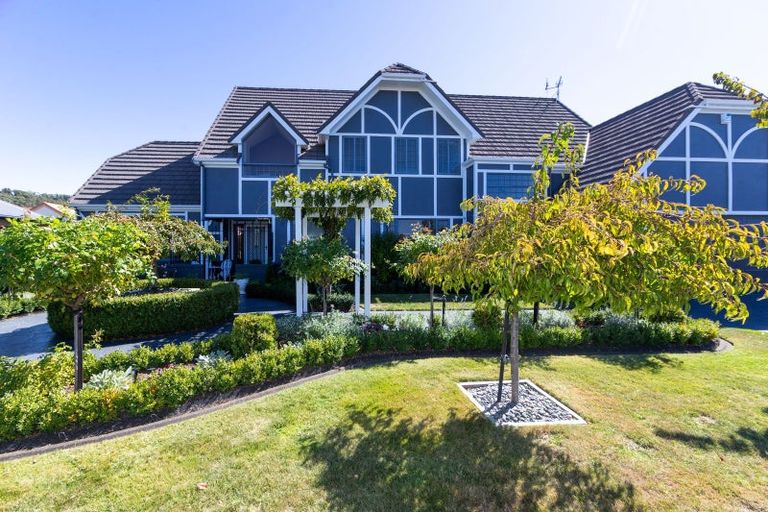 Photo of property in 38 Kensington Drive, Taradale, Napier, 4112