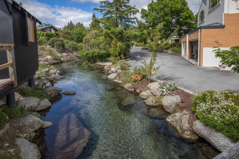Photo of property in 2/23-31 Tenby Street, Wanaka, 9305