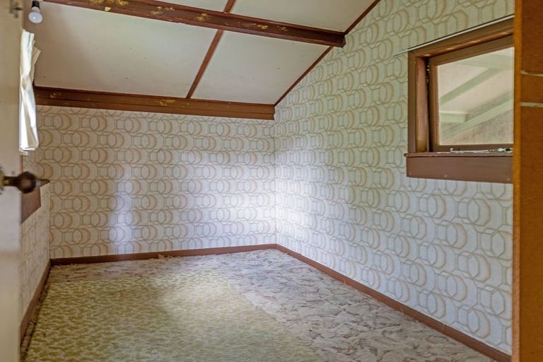 Photo of property in 12 Bethune Street, Featherston, 5710