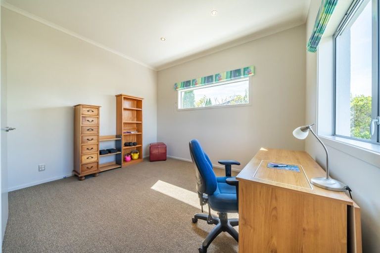 Photo of property in 14 Bodmin Terrace, Camborne, Porirua, 5026