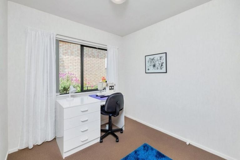 Photo of property in 28/169 Sturges Road, Henderson, Auckland, 0612