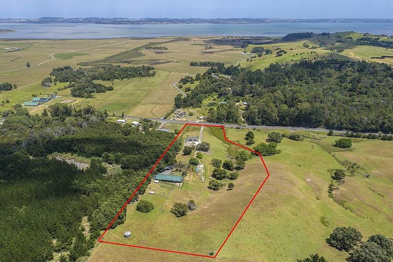 Photo of property in 2298 Kaipara Coast Highway, Makarau, Warkworth, 0984