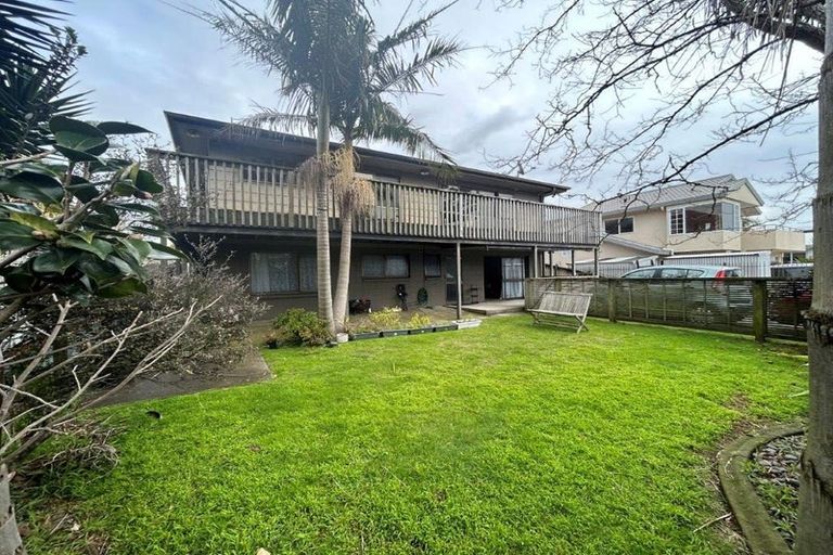 Photo of property in 1050 Papamoa Beach Road, Papamoa Beach, Papamoa, 3118