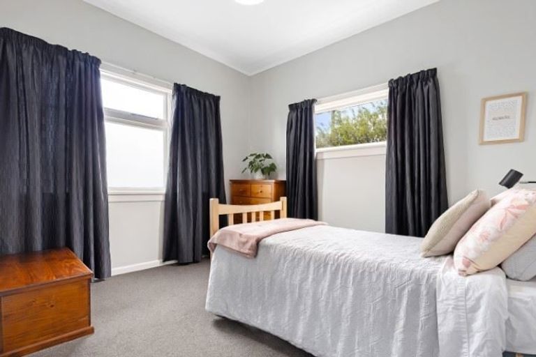 Photo of property in 12 Manning Place, Woolston, Christchurch, 8023