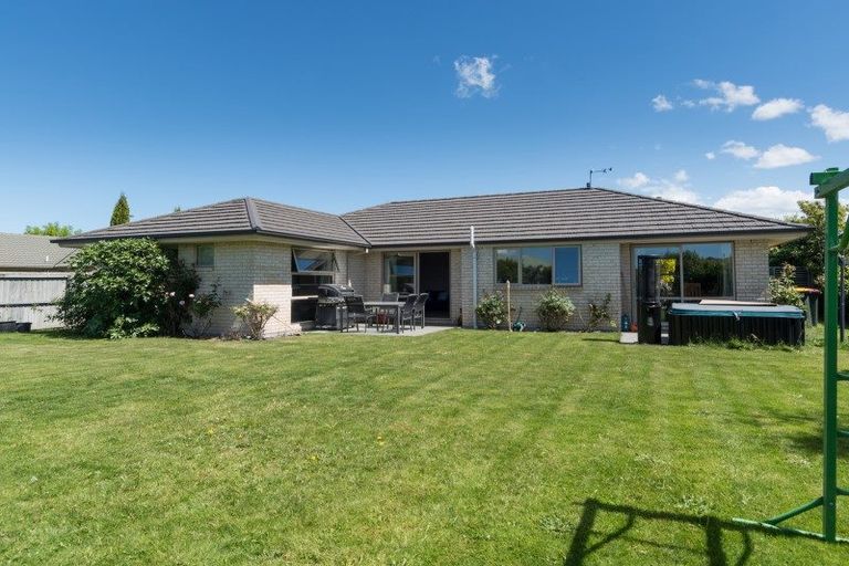 Photo of property in 25 Rolleston Drive, Rolleston, 7614