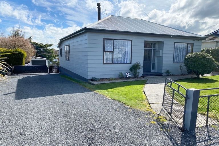 Photo of property in 35 Cromer Street, Balclutha, 9230