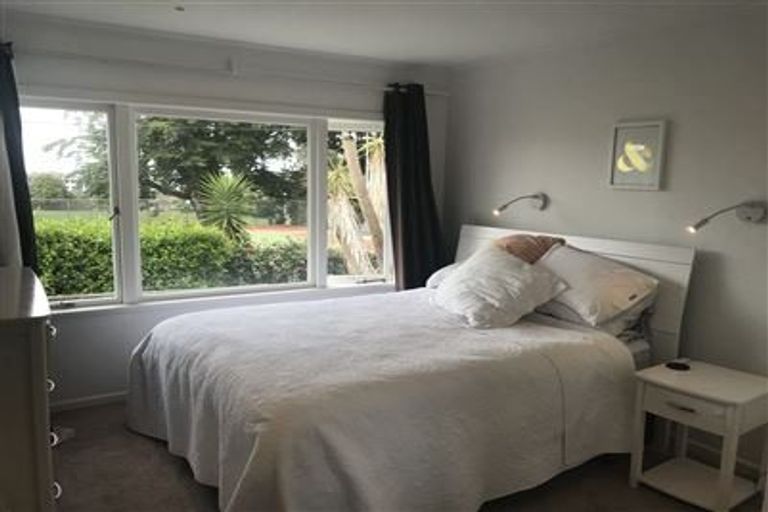 Photo of property in 1/40 Pupuke Road, Takapuna, Auckland, 0622