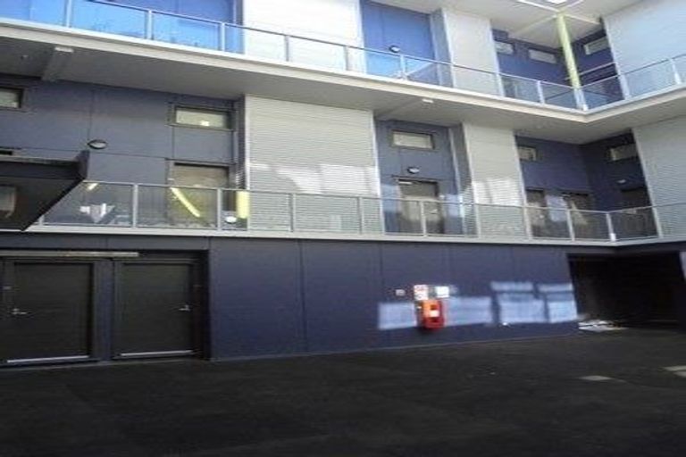 Photo of property in Urbane Apartments, 13/29 Webb Street, Mount Cook, Wellington, 6011