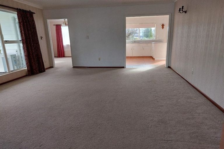 Photo of property in 4 Fairbrother Street, Carterton, 5713