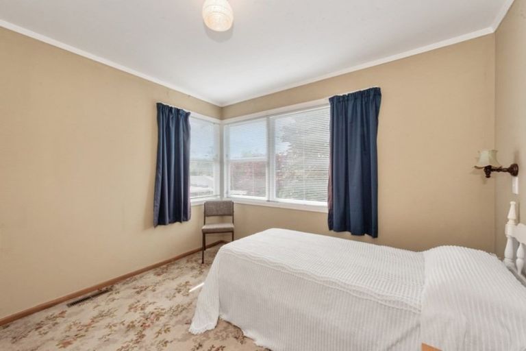 Photo of property in 10 Kensington Place, Fairfield, Hamilton, 3214