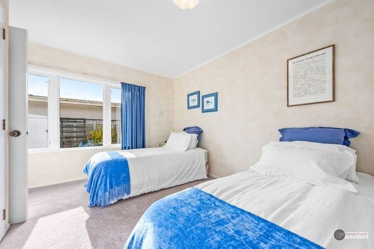 Photo of property in 75 Wyndrum Avenue, Waterloo, Lower Hutt, 5011