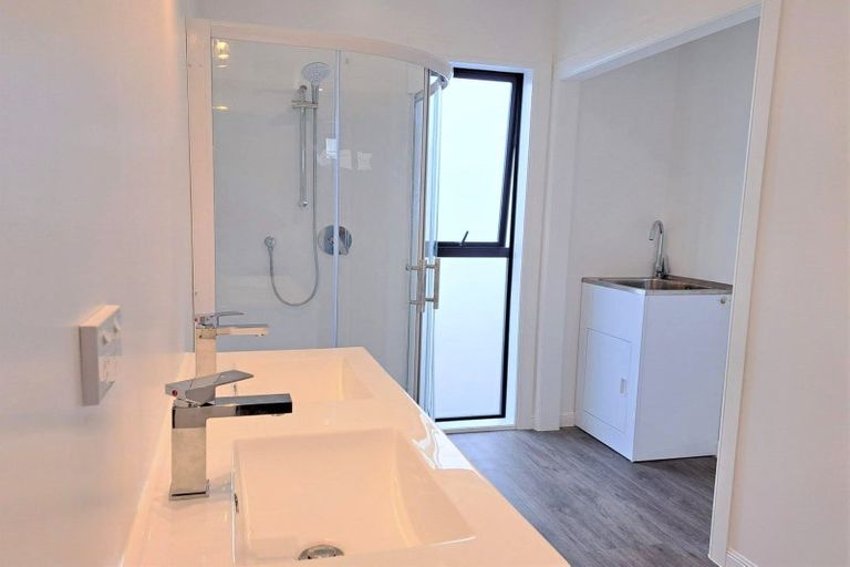 Photo of property in 125 Cambridge Street, Levin, 5510