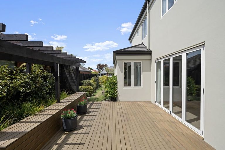 Photo of property in 47 Berkshire Drive, Avonhead, Christchurch, 8042