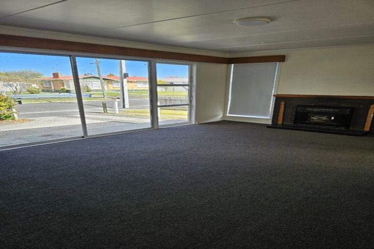 Photo of property in 11 Cricket Place, Melville, Hamilton, 3206