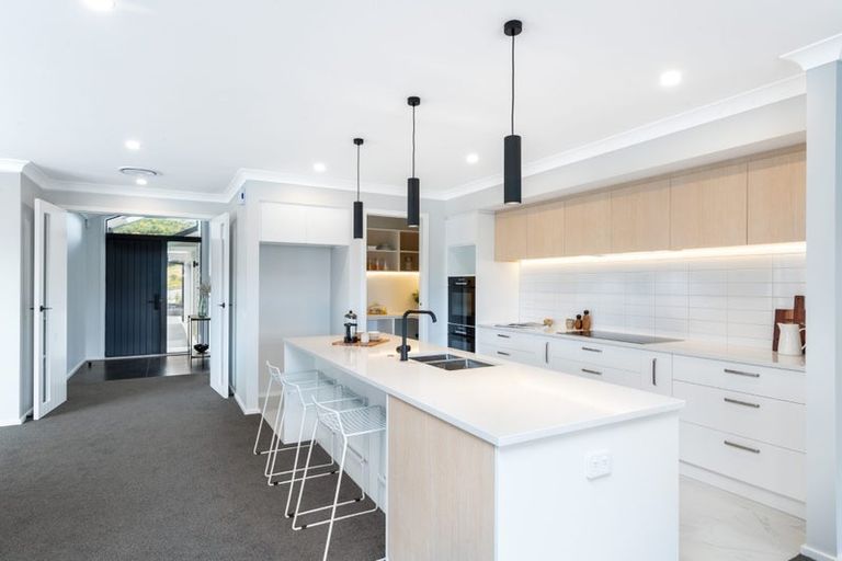 Photo of property in 54 Farnworth Terrace, Glenside, Wellington, 6037