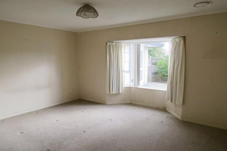 Photo of property in 14a Boulevard Drive, Merrilands, New Plymouth, 4312