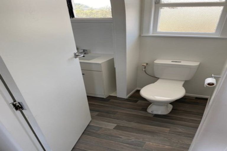 Photo of property in 12 Mosston Road, Castlecliff, Whanganui, 4501