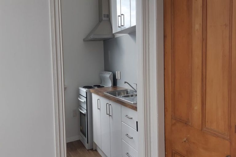 Photo of property in 22 Wilson Street, Newtown, Wellington, 6021