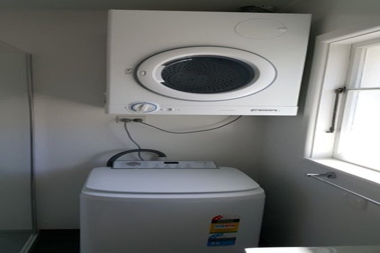 Photo of property in 120 Maidstone Road, Ilam, Christchurch, 8041